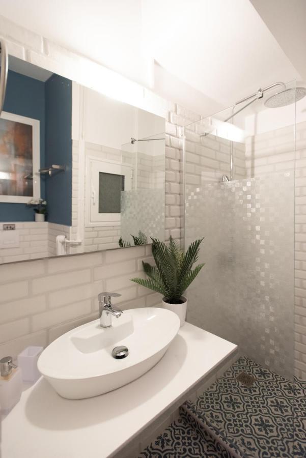 Blue Ark Comfort Near Acropolis アテネ エクステリア 写真