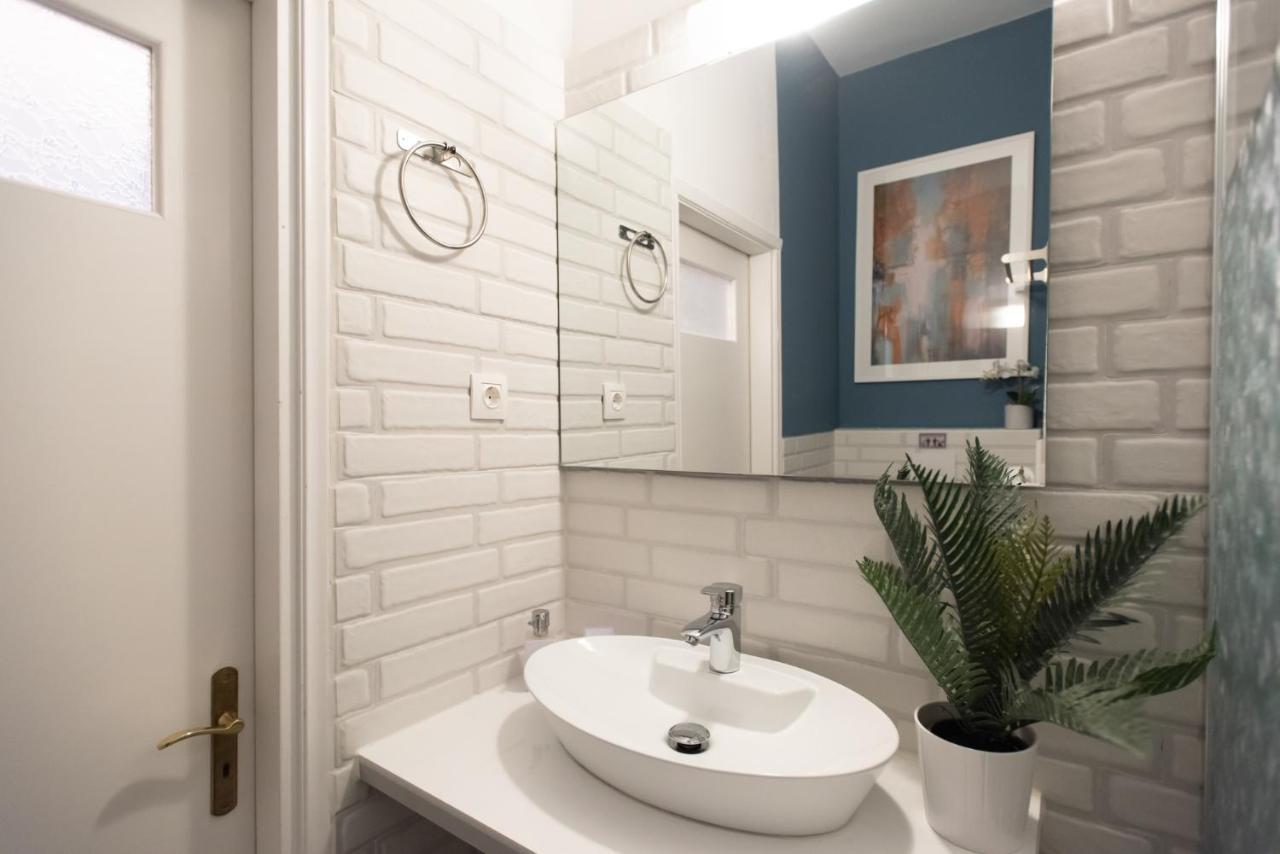 Blue Ark Comfort Near Acropolis アテネ エクステリア 写真